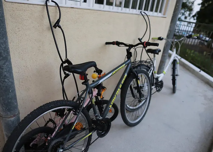 Azur - Self Check-in And 2 Bikes Apartman Burgasz