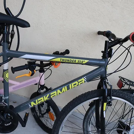 Azur - Self Check-in And 2 Bikes Burgas