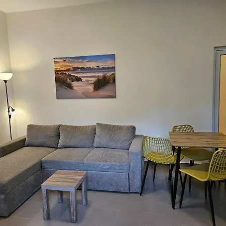Azur - Self Check-in And 2 Bikes Apartment