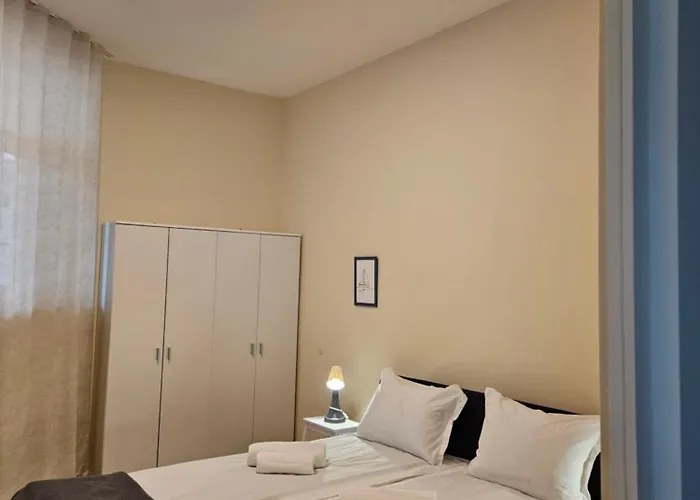 Azur - Self Check-in And 2 Bikes Apartment Burgas